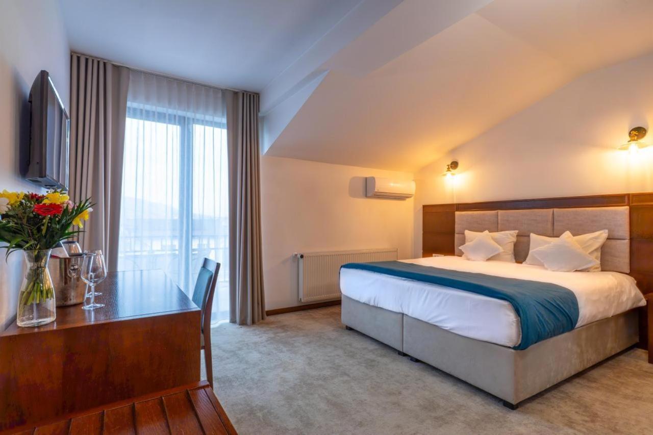 Hotel Buchenland 古拉哈莫卢洛伊 外观 照片